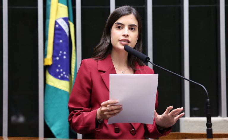 Aprovação de diretrizes para saúde de mulheres na menopausa no SUS