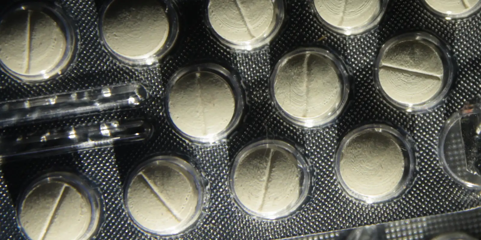 Anvisa aprova Aquipta, novo tratamento para enxaqueca em adultos
